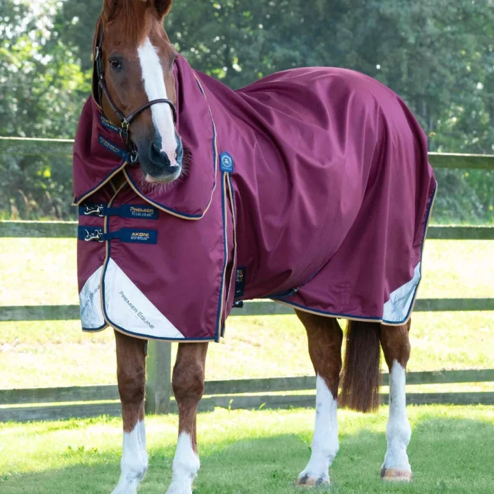 Akoni-Stratus-0g-Burgundy-0_1600x.webp
