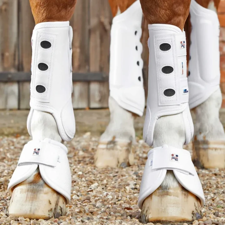 carbon-tech-air-cooled-eventing-boots-white-front-2_768x.webp