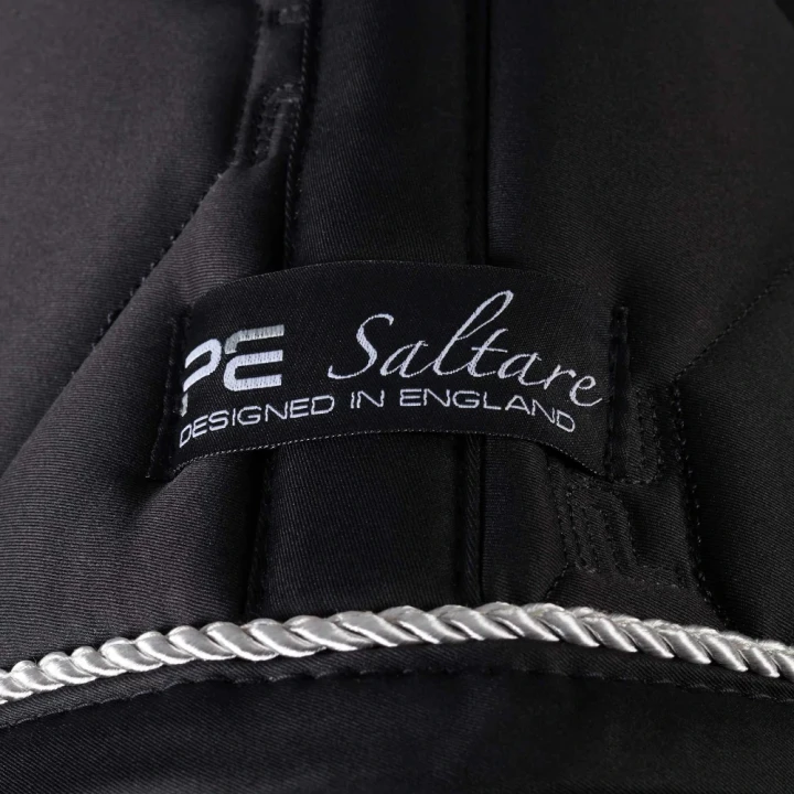 saltare-saddle-pad-dressage-black-6_1600x.webp