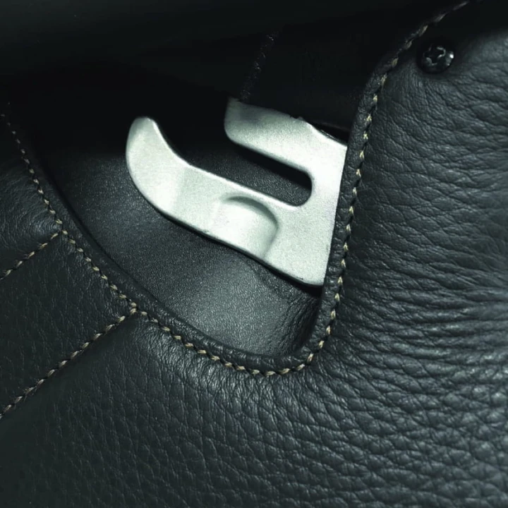 Bates_Pony_Elev+_egonomicstirrupbarNEW_Cblk copy.jpg