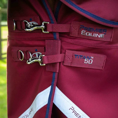 Burgundy-shot-3_de99c01c-83e1-4171-b59f-aa7ccbdb1e75_1600x.webp