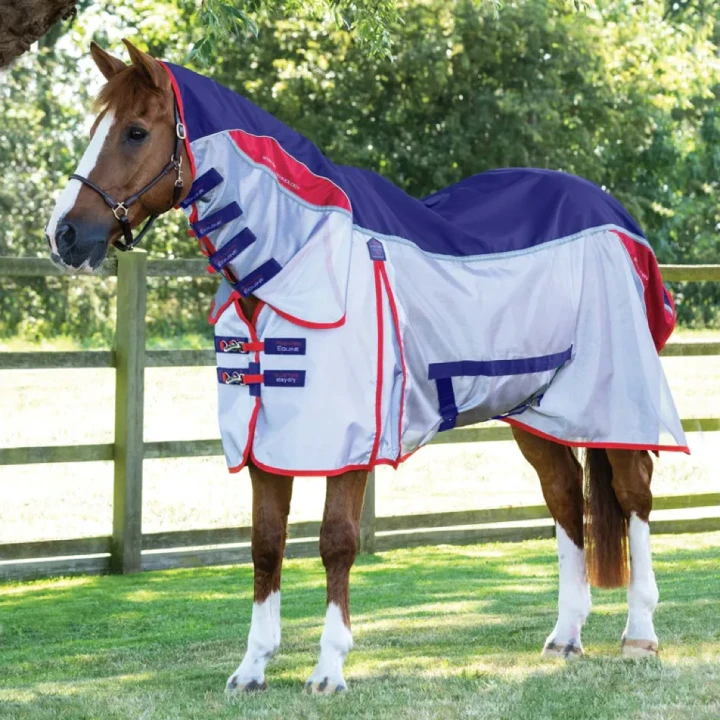 Buster-Stay-Dry-Super-Lite-Fly-Rug-Navy-1_90b94710-189b-4bd9-9ea0-673abeda3fea_768x.webp