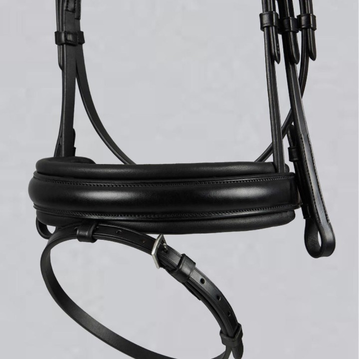 castello-black-4v2.jpg