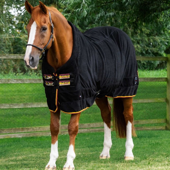 buster-fleece-cooler-rug-continental-edition-black.jpg