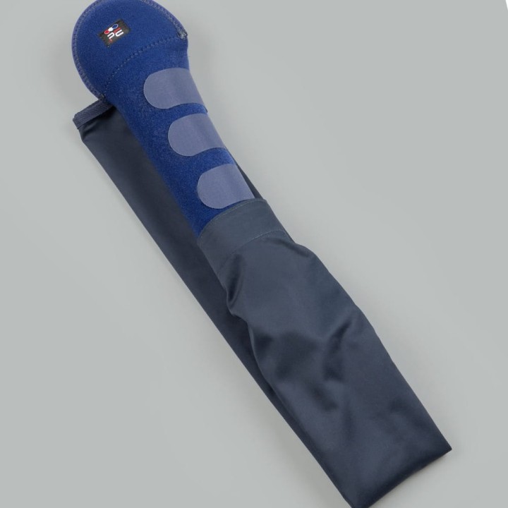 spare-horse-tail-bag-navy.jpg