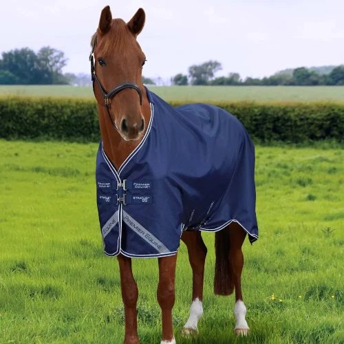 stratus-600-series-original-turnout-rug-navy-1_1600x.webp