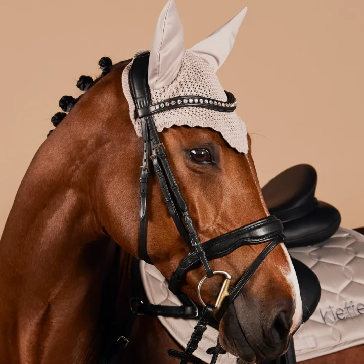 1229-3162_kieffer_ultrasoft_gaya_black_horse_1_shop.webp