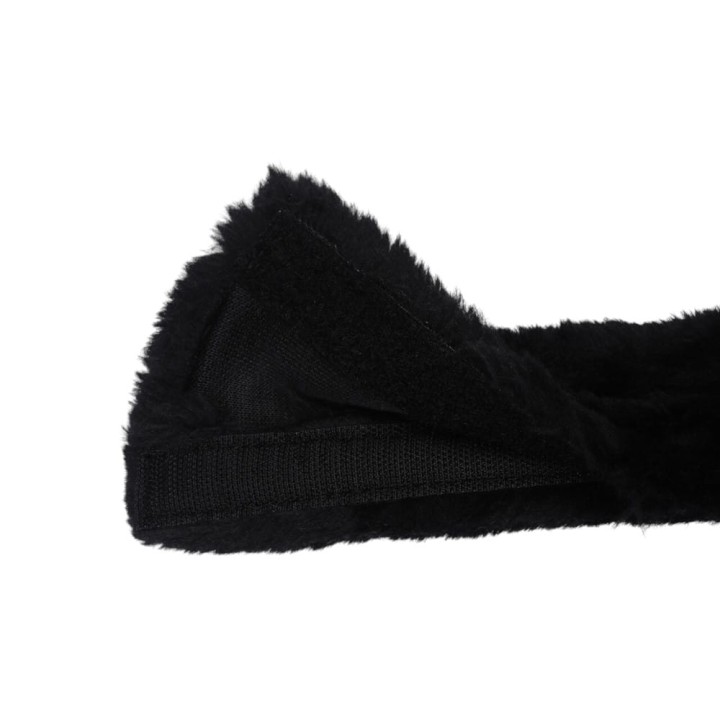 Bridle cover fur.jpg