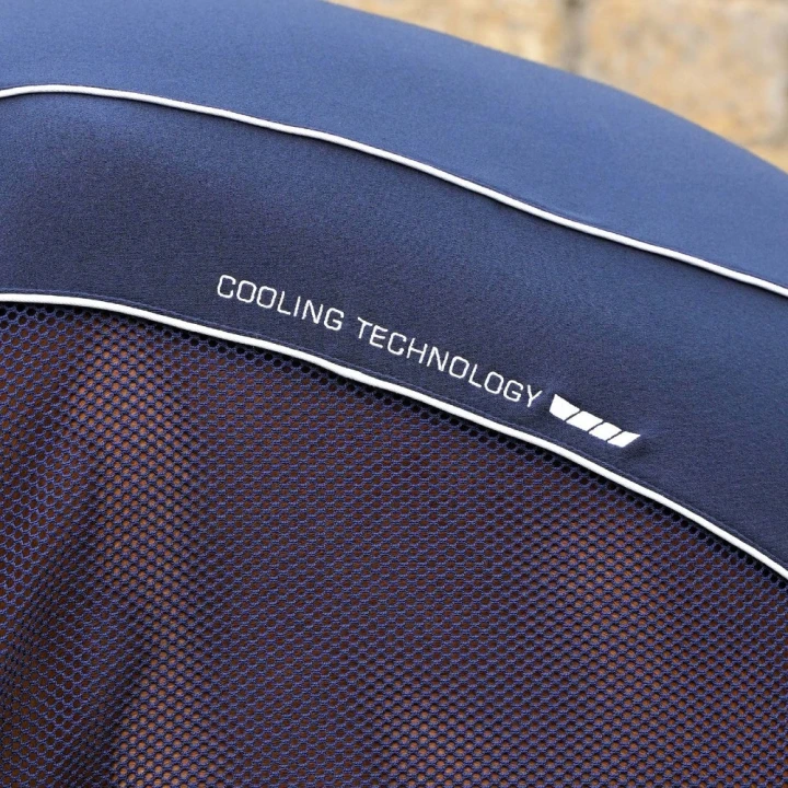 Airtech-mesh-horse-cooler-rug-navy-4_53d9e7be-52c8-49cb-a8fe-03c9e397083d_1600x.jpg