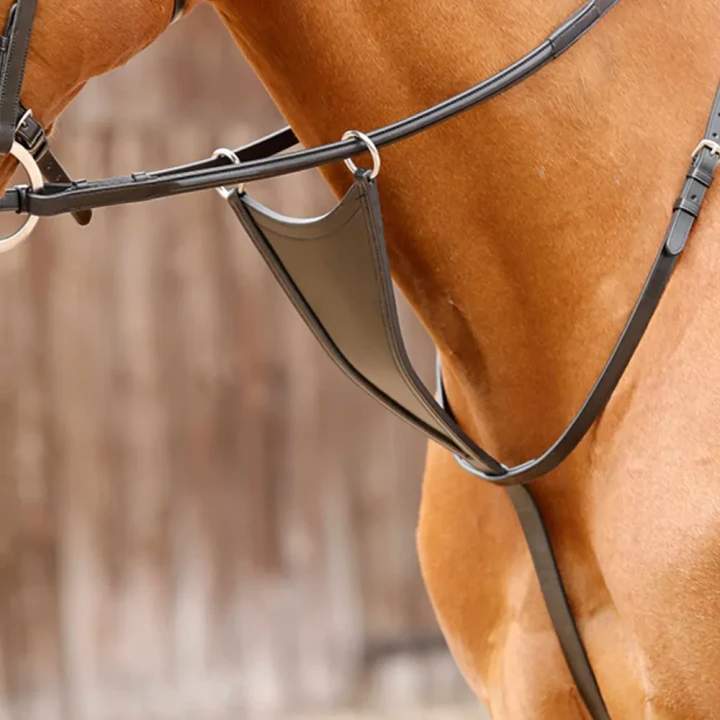 Rosello-Bib-Martingale-Black-1-331118_1600x.webp