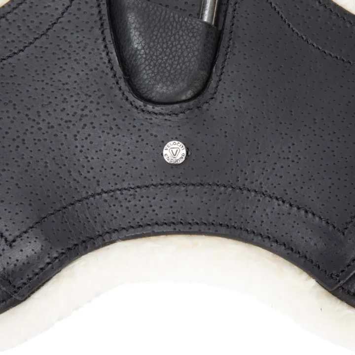 718_BLACK_012Large.webp