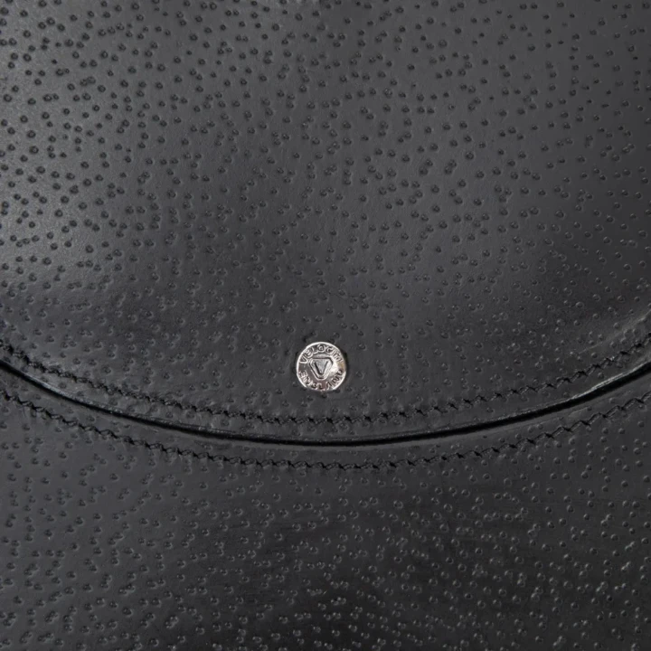720_BLACK_005Large.webp