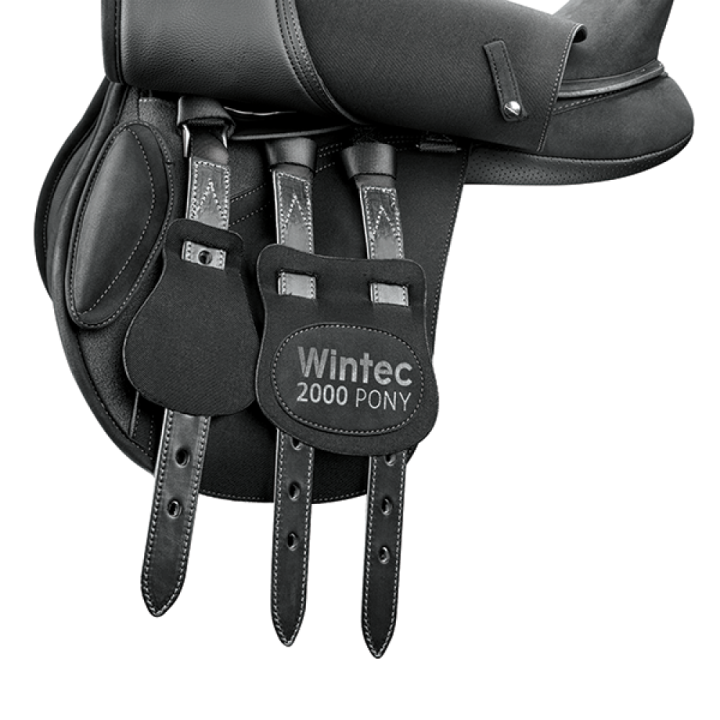 Wintec_2000_Pony_AP_LeatherGirthPoints_Blk.png